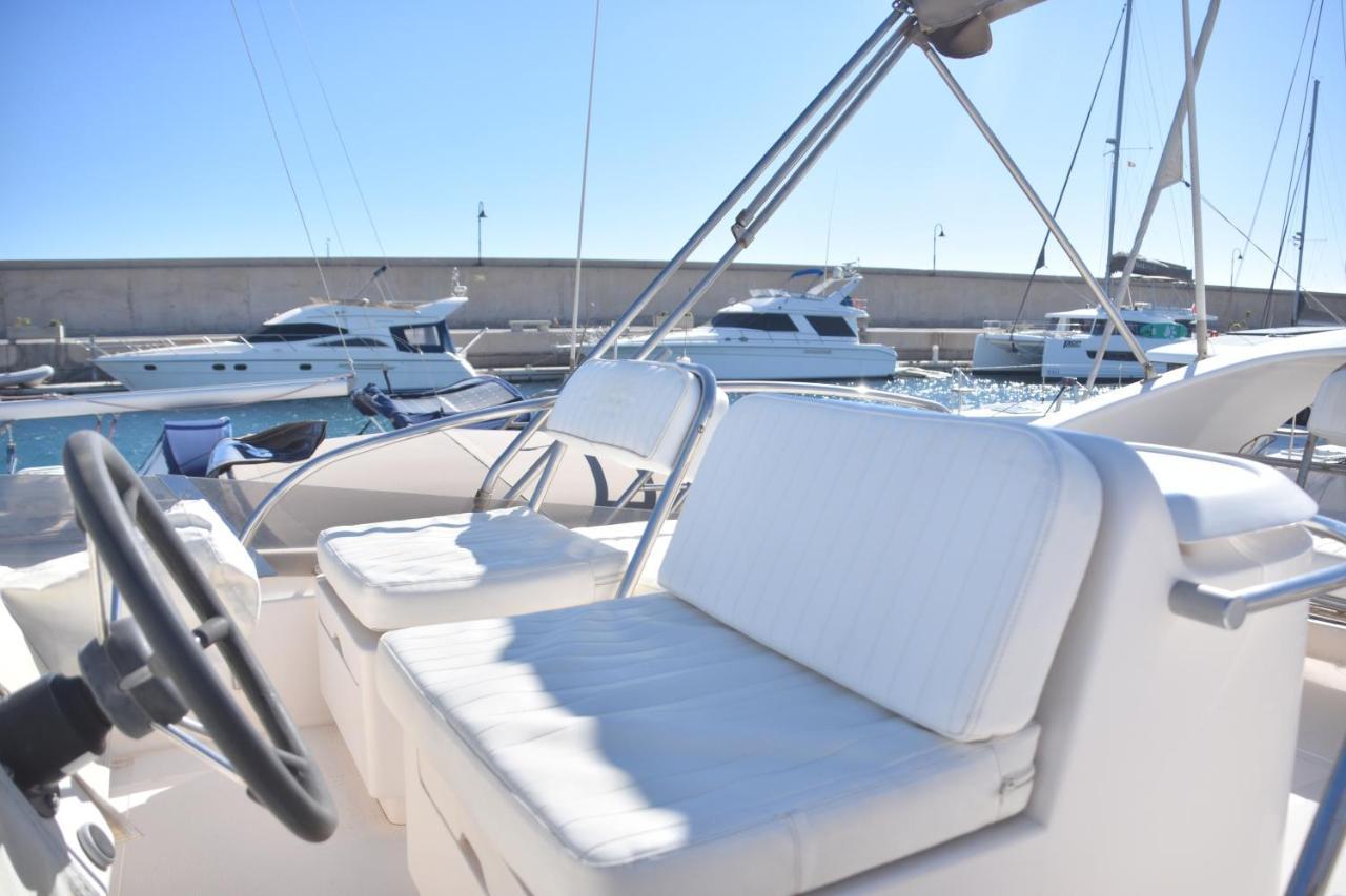 فندق Luxury Yacht Kamikara سان ميغيل ذي أبونا المظهر الخارجي الصورة