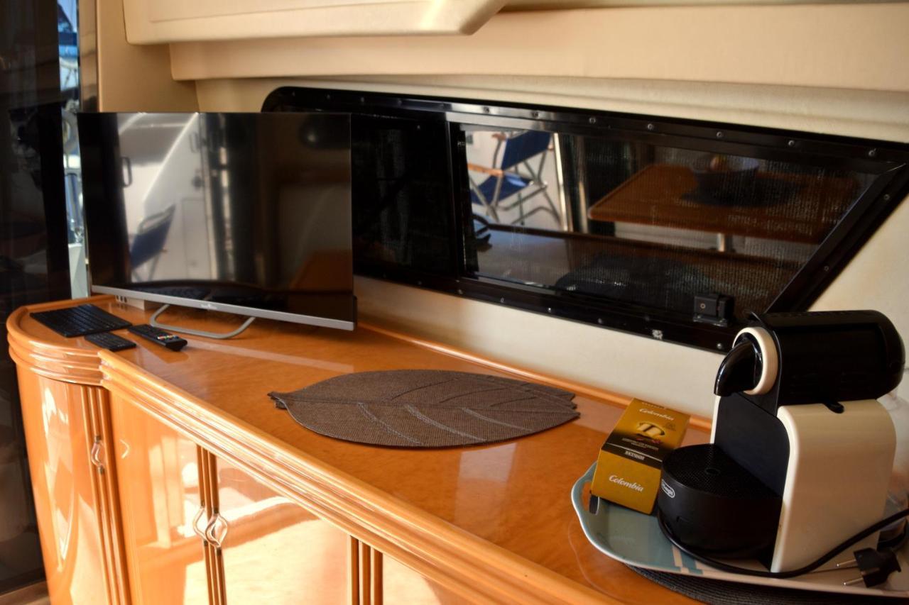 فندق Luxury Yacht Kamikara سان ميغيل ذي أبونا المظهر الخارجي الصورة